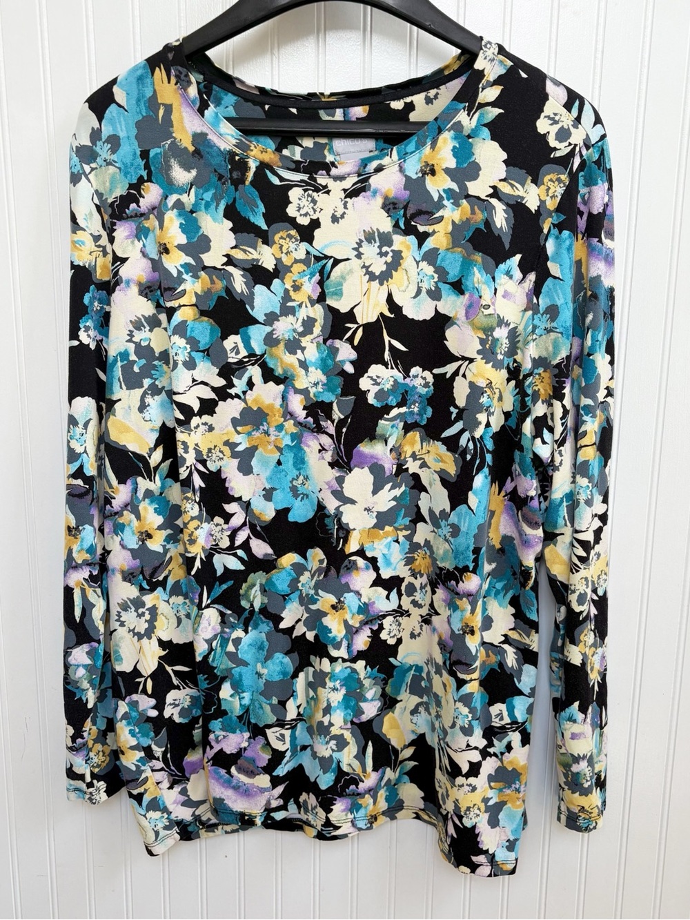 Chico’s Size 4 = XXL Floral Long Sleeve Stretch Top Black Blue Purple Yellow